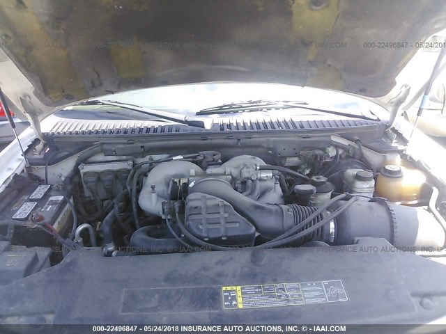 5LMFU27R83LJ47158 - 2003 LINCOLN NAVIGATOR WHITE photo 10