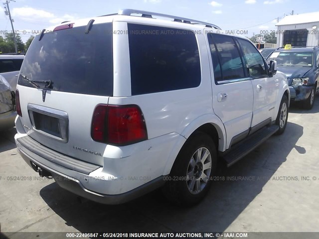 5LMFU27R83LJ47158 - 2003 LINCOLN NAVIGATOR WHITE photo 4