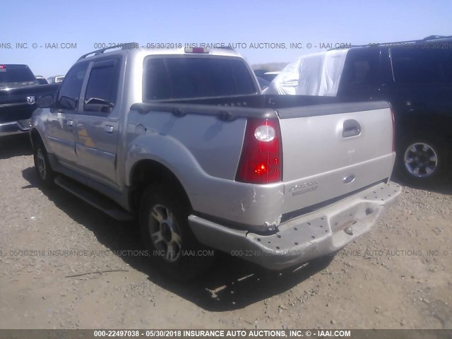 1FMZU67EX3UB81553 - 2003 FORD EXPLORER SPORT TR  SILVER photo 3