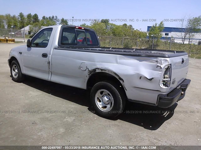 2FTRF17284CA18568 - 2004 FORD F-150 HERITAGE CLASSIC SILVER photo 3