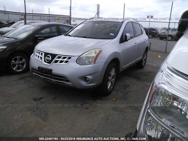 JN8AS5MT4BW158961 - 2011 NISSAN ROGUE S/SV/KROM SILVER photo 2