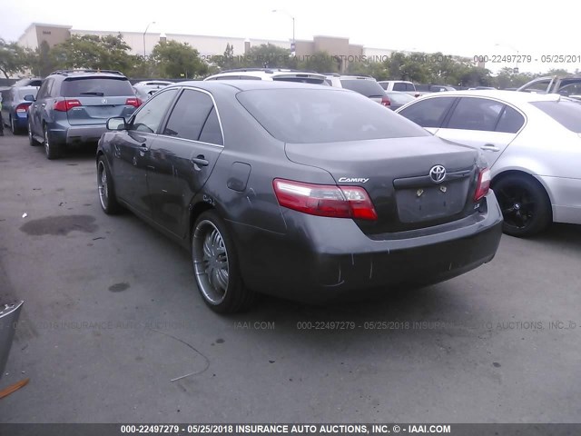4T4BE46K88R012753 - 2008 TOYOTA CAMRY CE/LE/XLE/SE GRAY photo 3