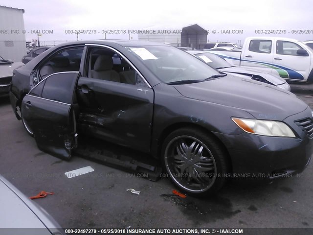 4T4BE46K88R012753 - 2008 TOYOTA CAMRY CE/LE/XLE/SE GRAY photo 6