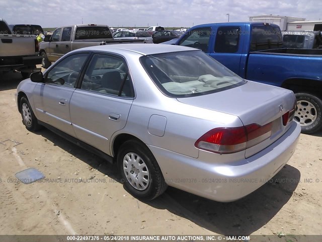 1HGCF86682A148062 - 2002 HONDA ACCORD VALUE SILVER photo 3