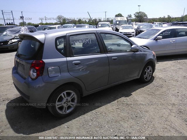 KL1TD6DE7AB115878 - 2010 CHEVROLET AVEO LS/LT GRAY photo 4