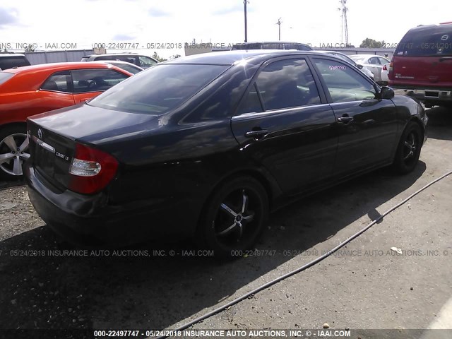 4T1BE32K62U031240 - 2002 TOYOTA CAMRY LE/XLE/SE შავი ფოტო 4