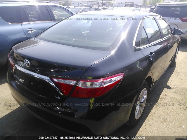 4T4BF1FK9FR472108 - 2015 TOYOTA CAMRY LE/XLE/SE/XSE შავი ფოტო 4