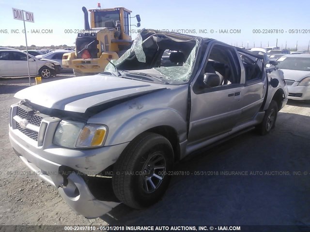 1FMZU67K45UA18079 - 2005 FORD EXPLORER SPORT TR  SILVER photo 2