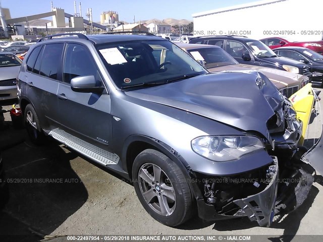5UXZW0C59C0B89489 - 2012 BMW X5 XDRIVE35D GRAY photo 1