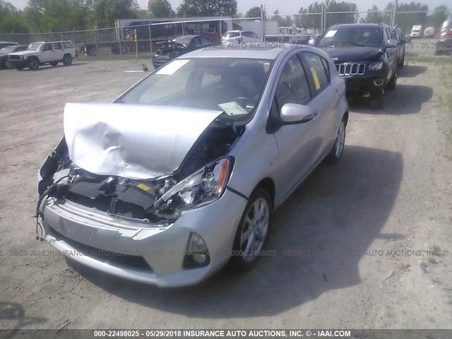 JTDKDTB36E1076877 - 2014 TOYOTA PRIUS C SILVER photo 2