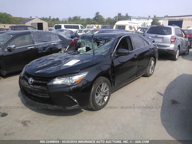4T1BF1FK1HU326654 - 2017 TOYOTA CAMRY LE/XLE/SE/XSE BLACK photo 2