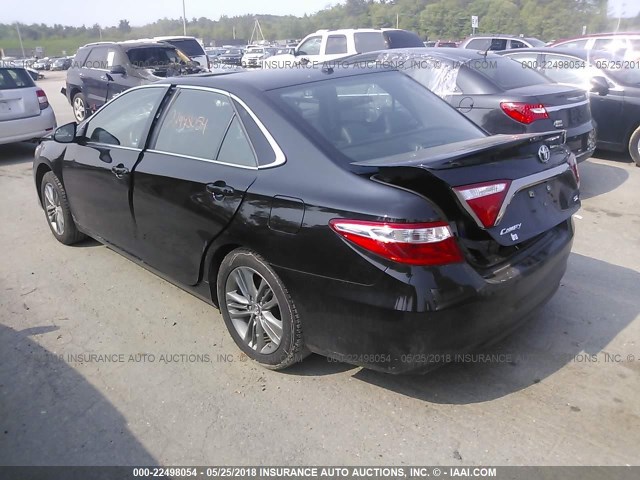 4T1BF1FK1HU326654 - 2017 TOYOTA CAMRY LE/XLE/SE/XSE BLACK photo 3