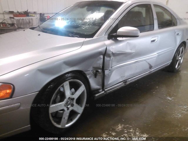 YV1RH527852451304 - 2005 VOLVO S60 R GRAY photo 6