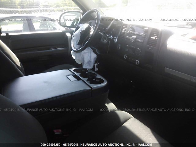 3GTEK23M09G103339 - 2009 GMC SIERRA K1500 SLE WHITE photo 5