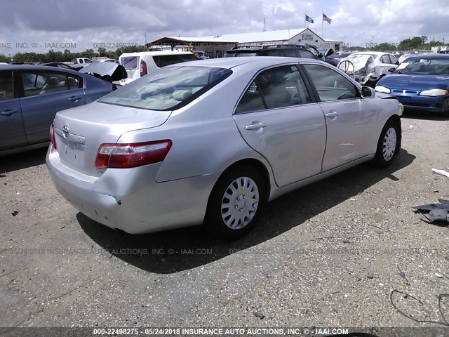 4T1BE46K29U311425 - 2009 TOYOTA CAMRY SE/LE/XLE SILVER photo 4