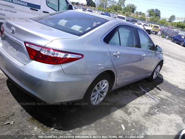 4T4BF1FKXGR527649 - 2016 TOYOTA CAMRY LE/XLE/SE/XSE SILVER photo 4