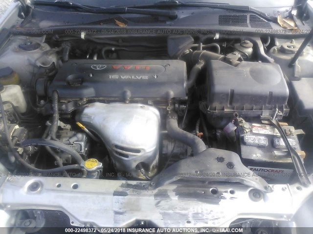 4T1BE32K12U573040 - 2002 TOYOTA CAMRY LE/XLE/SE ვერცხლისფერი ფოტო 10