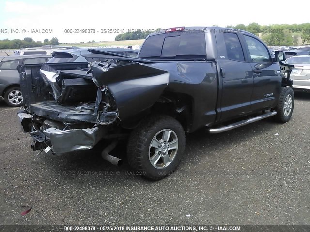 5TFUW5F13EX403689 - 2014 TOYOTA TUNDRA DOUBLE CAB SR/SR5 GRAY photo 4