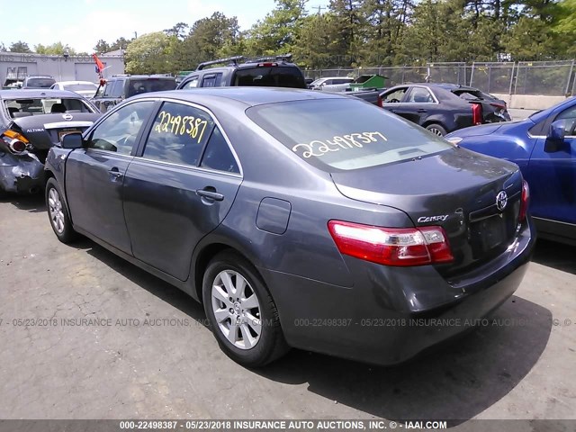 4T1BE46KX9U414821 - 2009 TOYOTA CAMRY SE/LE/XLE ნაცრისფერი ფოტო 3