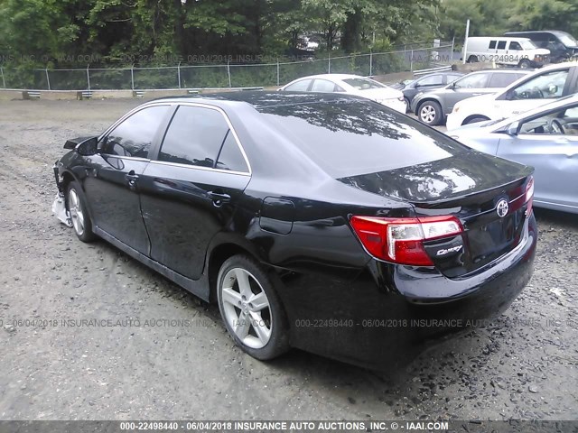 4T1BF1FK5DU697777 - 2013 TOYOTA CAMRY L/SE/LE/XLE Qara foto 3