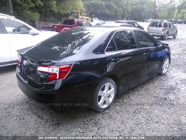 4T1BF1FK5DU697777 - 2013 TOYOTA CAMRY L/SE/LE/XLE Qara foto 4