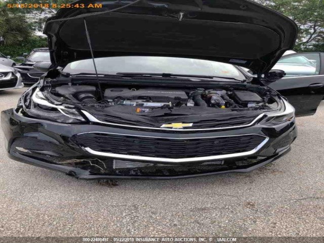 1G1BE5SM3J7114745 - 2018 CHEVROLET CRUZE LT BLACK photo 8