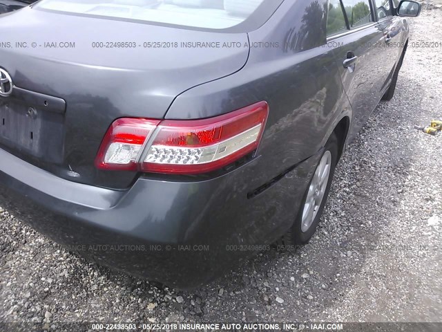 4T4BF3EK1BR217413 - 2011 TOYOTA CAMRY SE/LE/XLE 灰色 照片 6