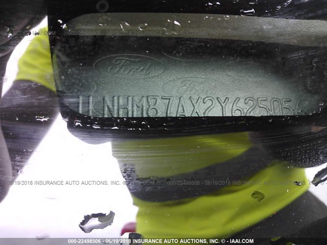 1LNHM87AX2Y625056 - 2002 LINCOLN LS TAN photo 9