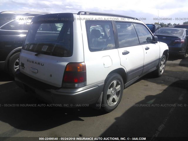 JF1SF6550WG779176 - 1998 SUBARU FORESTER S WHITE photo 4