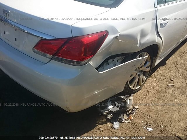 4T1BK3DB0BU411521 - 2011 TOYOTA AVALON LIMITED WHITE photo 6