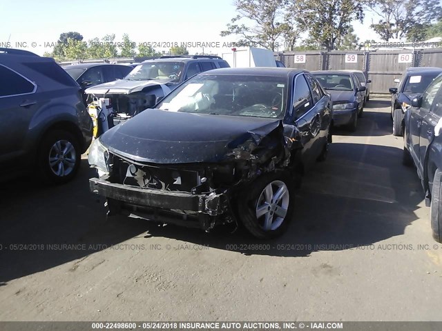 4T1BF1FK4EU735386 - 2014 TOYOTA CAMRY L/SE/LE/XLE 黑色 照片 2