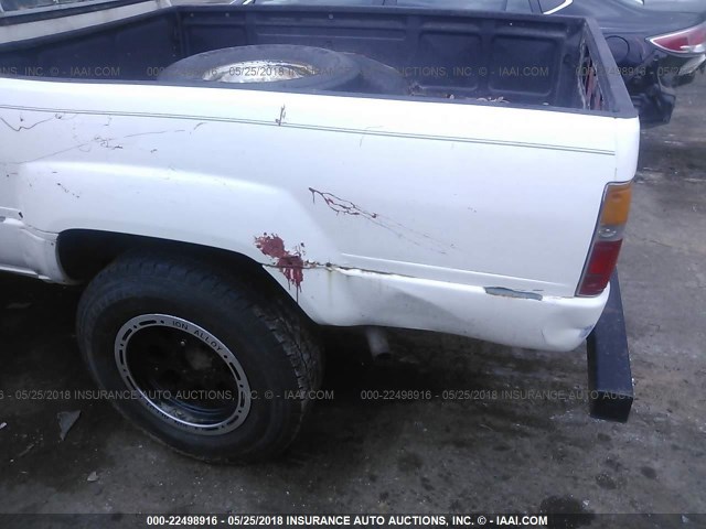 JT4RN67D0H5080385 - 1987 TOYOTA PICKUP XTRACAB RN67 DLX WHITE photo 6