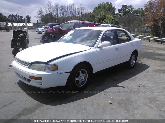 4T1BG12K2TU934503 - 1996 TOYOTA CAMRY DX/LE/XLE WHITE photo 2