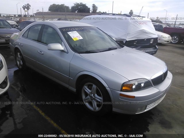 1LNHM87A1YY775856 - 2000 LINCOLN LS 银色 照片 1