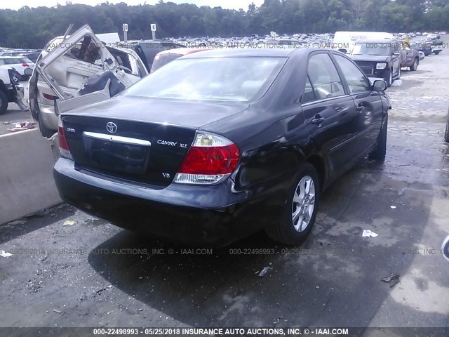 4T1BF30K06U627773 - 2006 TOYOTA CAMRY LE/XLE/SE შავი ფოტო 4