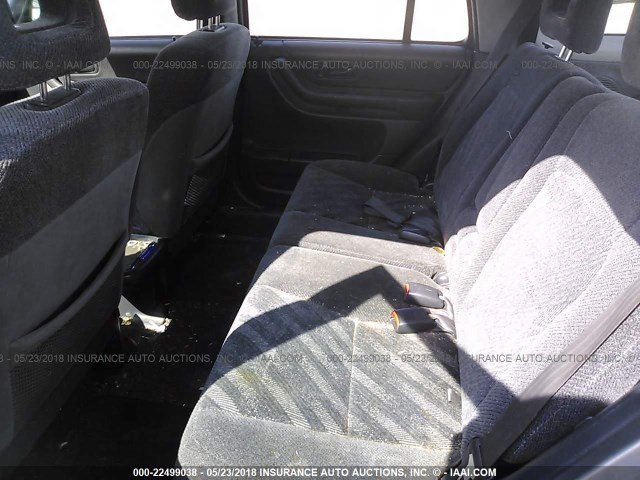 JHLRD1844YC052611 - 2000 HONDA CR-V LX 银色 照片 8