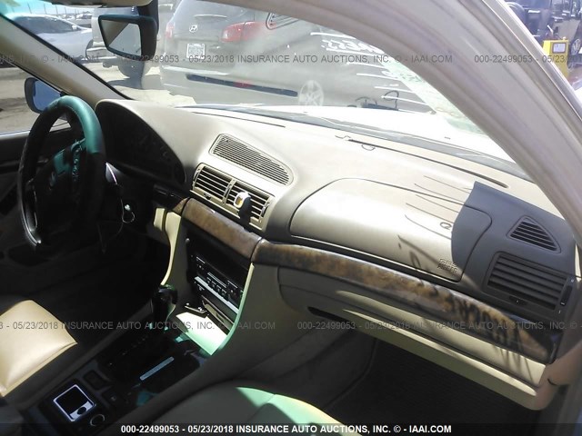 WBAGJ8329VDM00918 - 1997 BMW 740 IL WHITE photo 5