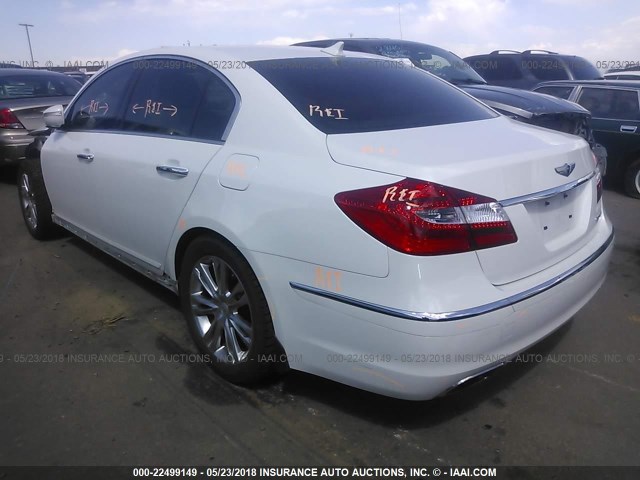 KMHGC4DD6DU228847 - 2013 HYUNDAI GENESIS 3.8L WHITE photo 3