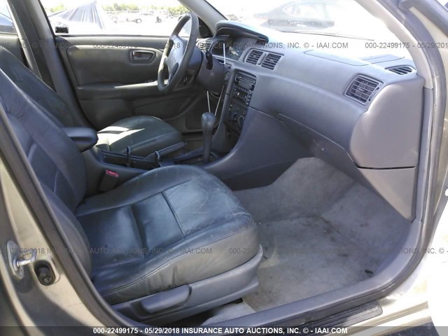 JT2BG22K9Y0448935 - 2000 TOYOTA CAMRY CE/LE/XLE ნაცრისფერი ფოტო 5