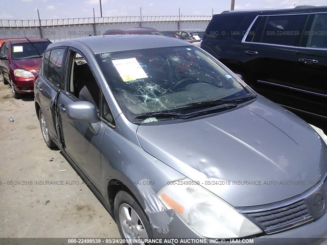 3N1BC13E49L410591 - 2009 NISSAN VERSA S/SL SILVER photo 6