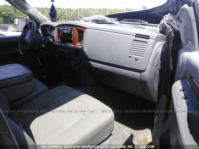 3D7KS28C86G103528 - 2006 DODGE RAM 2500 ST/SLT/LARAMIE შავი ფოტო 5