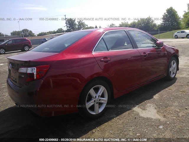 4T1BF1FK5EU855309 - 2014 TOYOTA CAMRY L/SE/LE/XLE RED photo 4