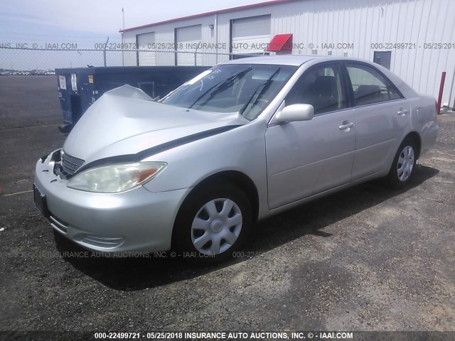 4T1BE32KX4U915541 - 2004 TOYOTA CAMRY LE/XLE/SE 银色 照片 2