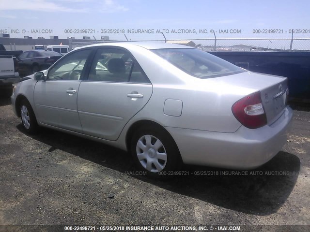 4T1BE32KX4U915541 - 2004 TOYOTA CAMRY LE/XLE/SE 银色 照片 3