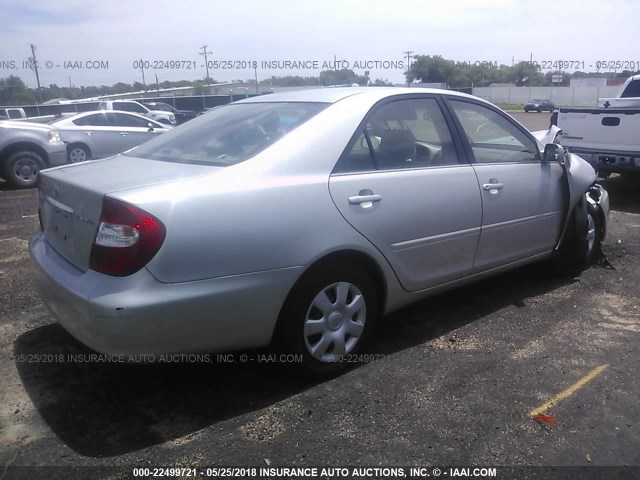 4T1BE32KX4U915541 - 2004 TOYOTA CAMRY LE/XLE/SE 银色 照片 4