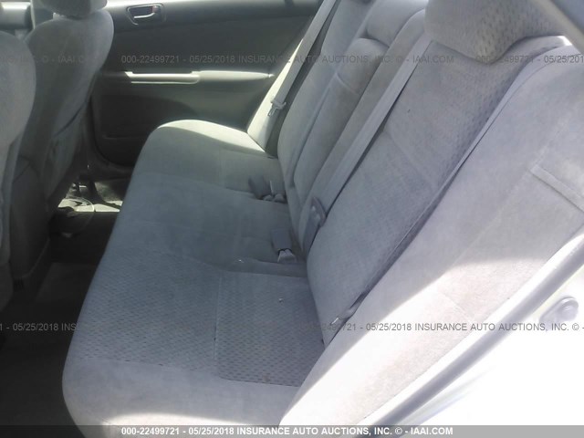 4T1BE32KX4U915541 - 2004 TOYOTA CAMRY LE/XLE/SE 银色 照片 8