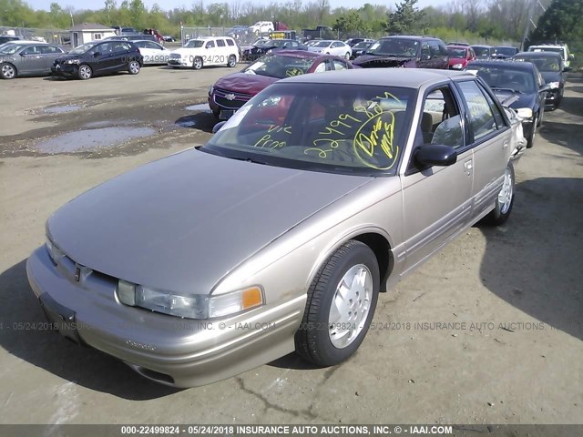 1G3WH52M0VF330953 - 1997 OLDSMOBILE CUTLASS SUPREME SL 金色 照片 2