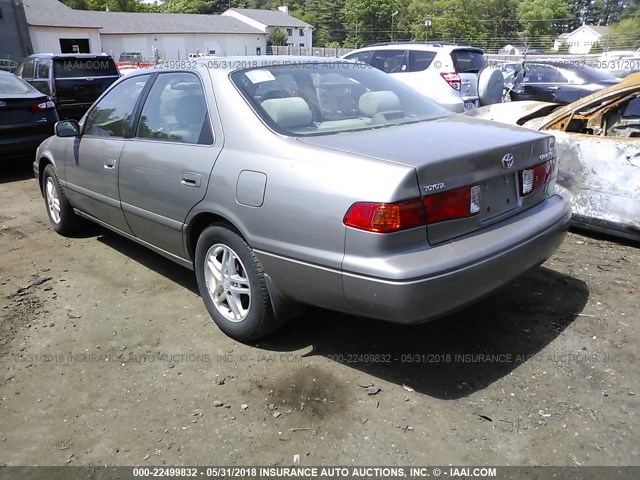 4T1BG22K81U047958 - 2001 TOYOTA CAMRY CE/LE/XLE 灰色 照片 3