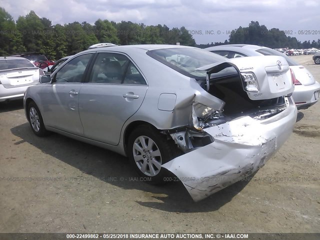 4T1BE46K28U214756 - 2008 TOYOTA CAMRY CE/LE/XLE/SE SILVER photo 3
