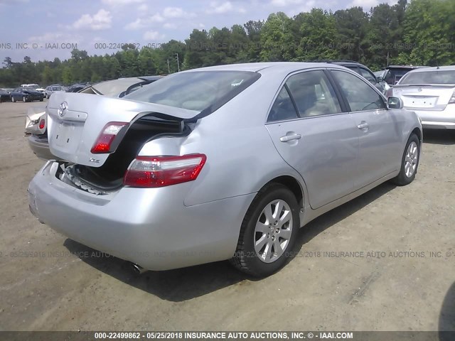 4T1BE46K28U214756 - 2008 TOYOTA CAMRY CE/LE/XLE/SE SILVER photo 4